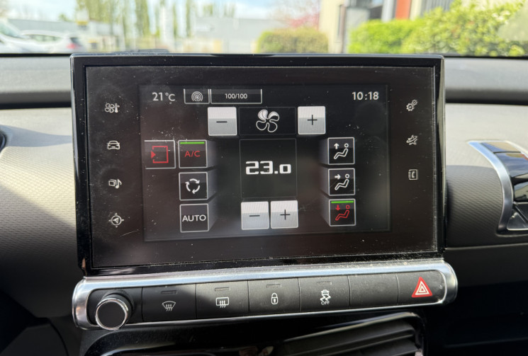 Citroën C4 CACTUS 1.6 BlueHDi SHINE 100 / Réservoir ADBLUE changé