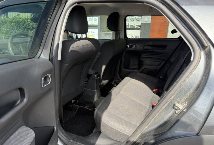Citroën C4 CACTUS 1.6 BlueHDi SHINE 100 / Réservoir ADBLUE changé