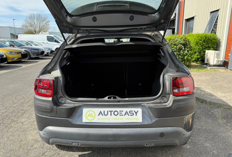 Citroën C4 CACTUS 1.6 BlueHDi SHINE 100 / Réservoir ADBLUE changé
