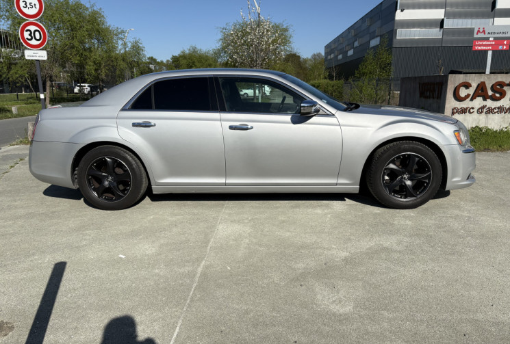 Lancia THEMA 3.0 MJTD V6 24V 190 cv Platinum * Sièges chauffants & ventilés * Bon état général *    