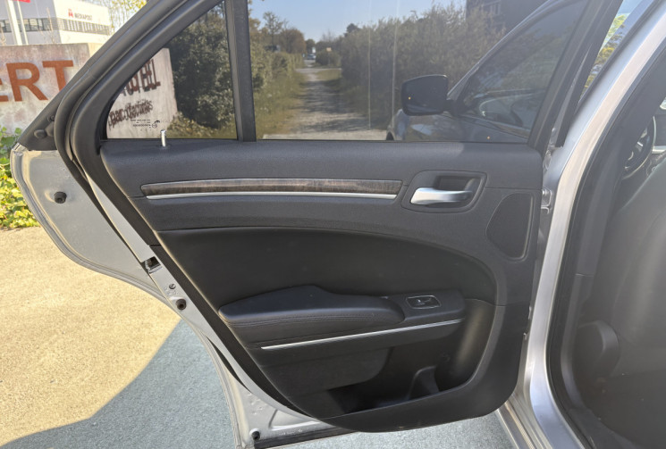 Lancia THEMA 3.0 MJTD V6 24V 190 cv Platinum * Sièges chauffants & ventilés * Bon état général *    