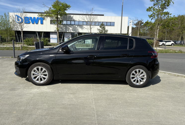 Peugeot 308 STYLE 130cv 1.5 BlueHdi * Caplay * Attelage * Radar * Entretien Complet