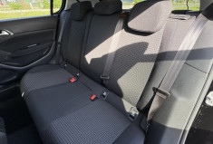 Peugeot 308 STYLE 130cv 1.5 BlueHdi * Caplay * Attelage * Radar * Entretien Complet