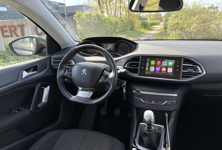 Peugeot 308 STYLE 130cv 1.5 BlueHdi * Caplay * Attelage * Radar * Entretien Complet