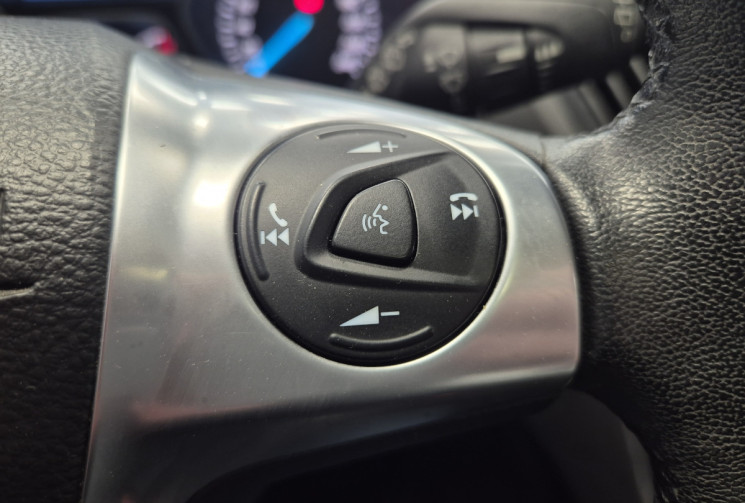 Ford Kuga  2.0 TDCi 150 TITANIUM