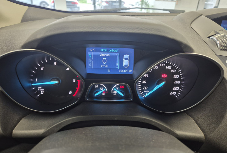 Ford Kuga  2.0 TDCi 150 TITANIUM