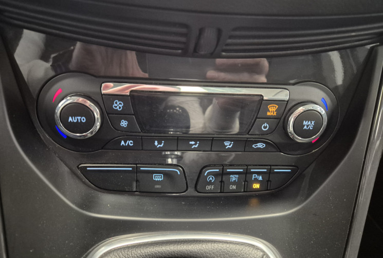 Ford Kuga  2.0 TDCi 150 TITANIUM