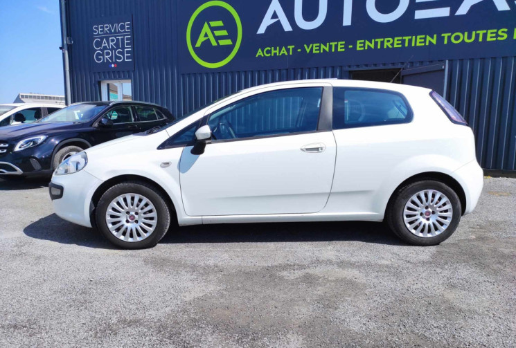 FIAT PUNTO EVO 1.3 JTDM 75 CH 1ERE MAIN CLIM