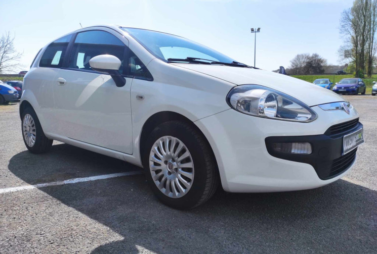 FIAT PUNTO EVO 1.3 JTDM 75 CH 1ERE MAIN CLIM