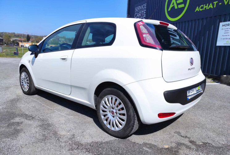 FIAT PUNTO EVO 1.3 JTDM 75 CH 1ERE MAIN CLIM