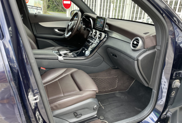 Mercedes GLC Coupé 250 Executive 4 Matic 2e main  / Entretien complet Mercedes