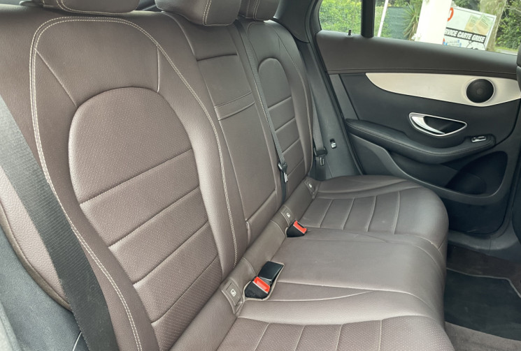 Mercedes GLC Coupé 250 Executive 4 Matic 2e main  / Entretien complet Mercedes