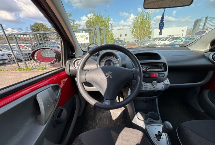 Peugeot 107 1.0 Trendy 68 ch / Boite auto / Clim