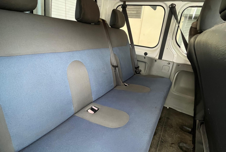 Renault TRAFIC II Combi Phase 2 Passenger L1H1 1000kg 2.0 dCi 16V Minibus court 90 cv