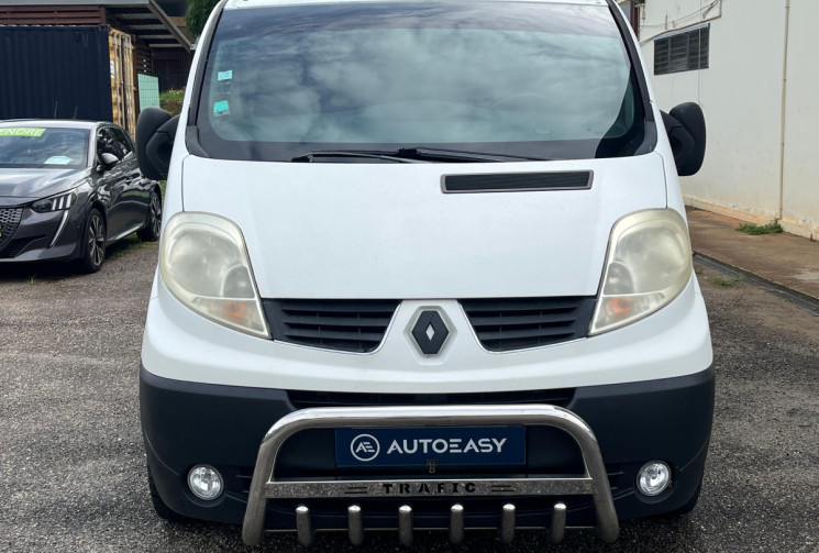 Renault TRAFIC II Combi Phase 2 Passenger L1H1 1000kg 2.0 dCi 16V Minibus court 90 cv