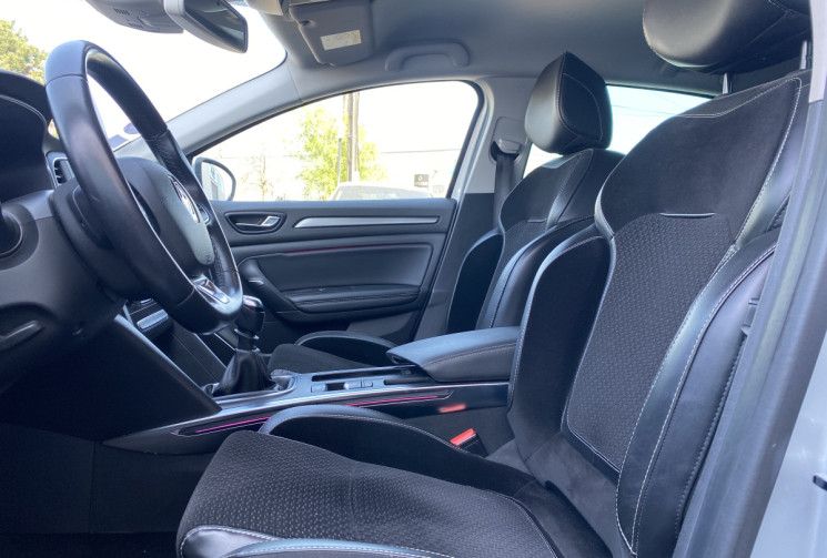 Renault Megane IV Hatchback 1.2 TCe 130 CV INTENS