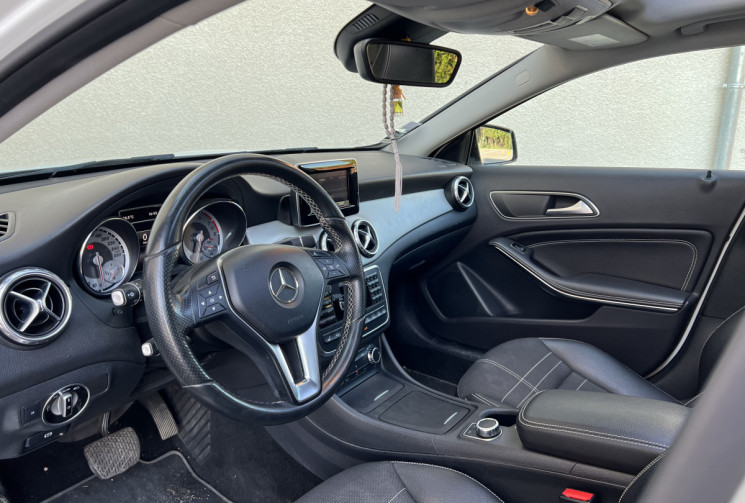 Mercedes GLA 250 2.0 i Turbo 4MATIC 7G-DCT 211 CH BVA