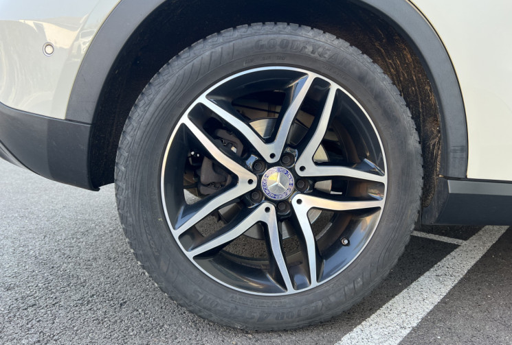 Mercedes GLA 250 2.0 i Turbo 4MATIC 7G-DCT 211 CH BVA