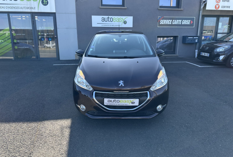 Peugeot 208 1.2 VTI 82 CH DISTRI FAITE ECRAN APPLE / ANDROID AUTO