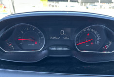 Peugeot 208 1.2 VTI 82 CH DISTRI FAITE ECRAN APPLE / ANDROID AUTO