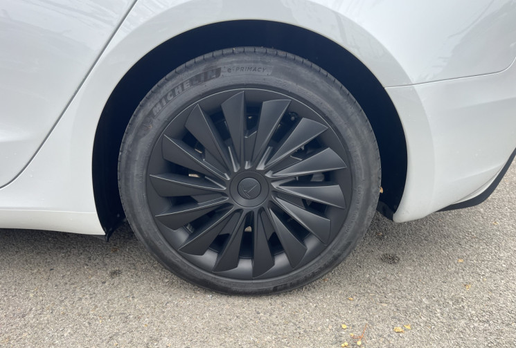 Tesla Model 3 HIGHLAND STANDARD RWD 275 CH / 1°MAIN / PARFAIT ETAT 