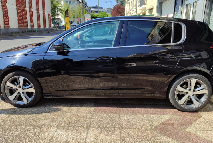 Peugeot 308 1.2 / 130Cv Allure 