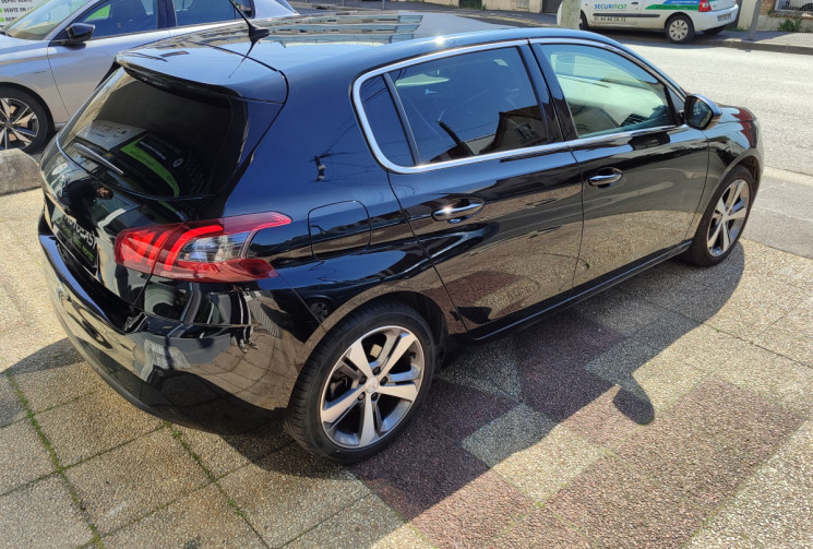 Peugeot 308 1.2 / 130Cv Allure 