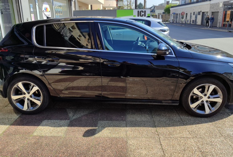 Peugeot 308 1.2 / 130Cv Allure 