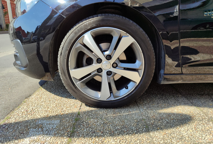 Peugeot 308 1.2 / 130Cv Allure / DISTRIBUTION FAITE 