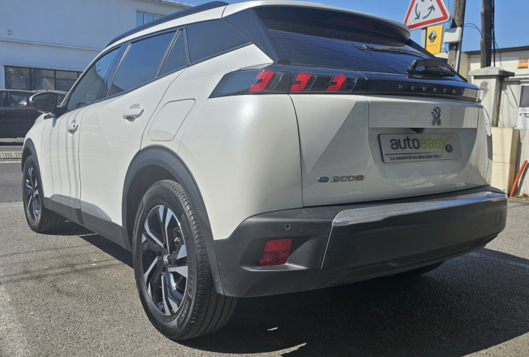 Peugeot 2008 e-2008 136 ch Allure 