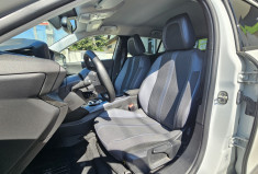 Peugeot 2008 e-2008 136 ch Allure 