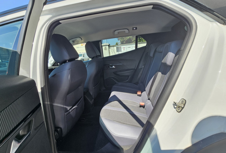 Peugeot 2008 e-2008 136 ch Allure 