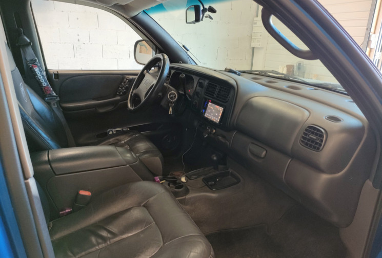 Dodge DURANGO SLT 5,2L GPL/Essence V8 MAGNUM 7 PLACES (moteur à chaîne) bi-carburation CT OK 