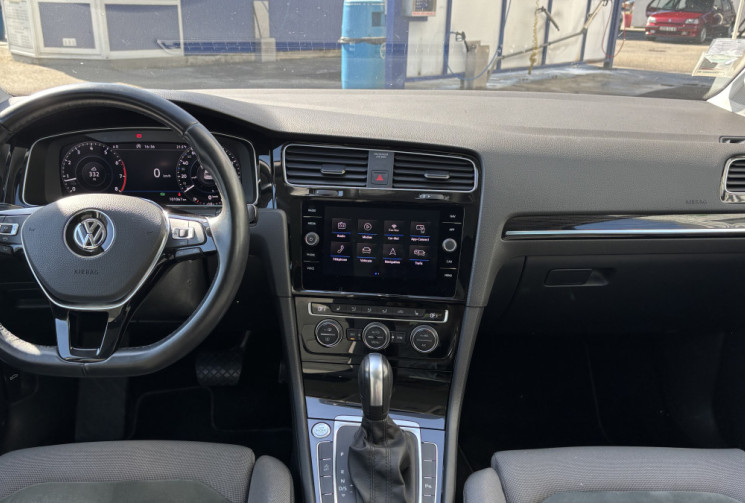 Volkswagen Golf (2) 1.5 TSI R-line EVO Carat DSG7
