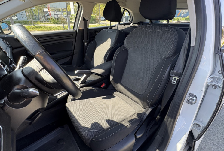 Renault Megane IV Société 1.5 dci 90 cv * Distribution faite en 04/2025