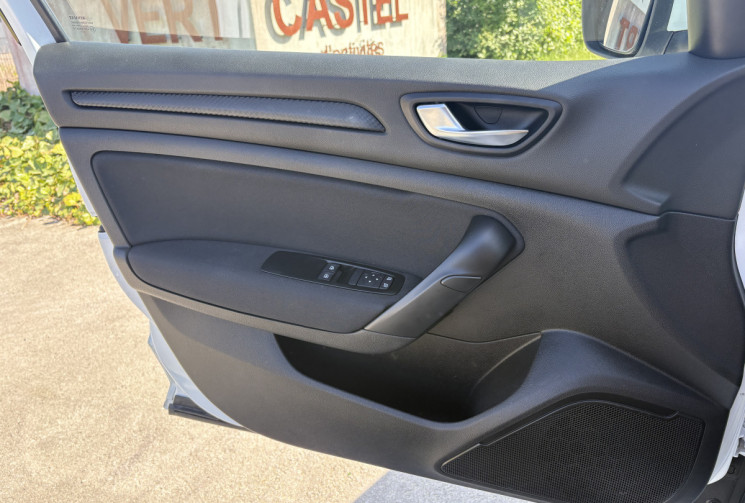 Renault Megane IV Société 1.5 dci 90 cv * Distribution faite en 04/2025
