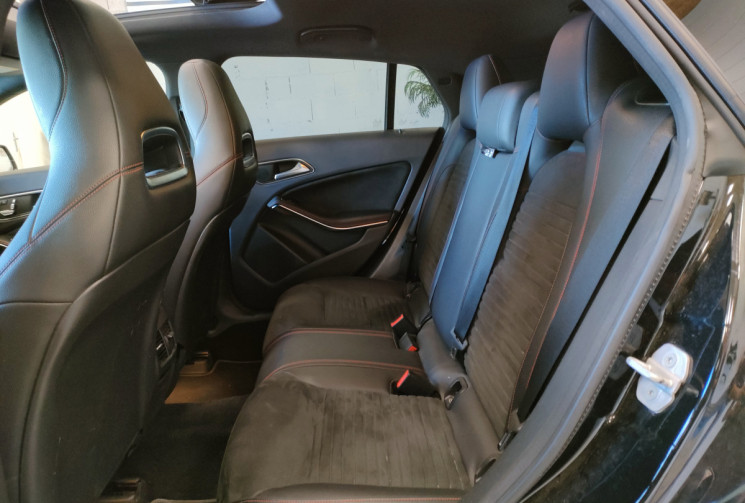Mercedes CLA  220 CDI 7G-DCT Phase 2 177 ch Fascination 7G-DCT AMG ENTRETIEN EXCLUSIF MERCEDES