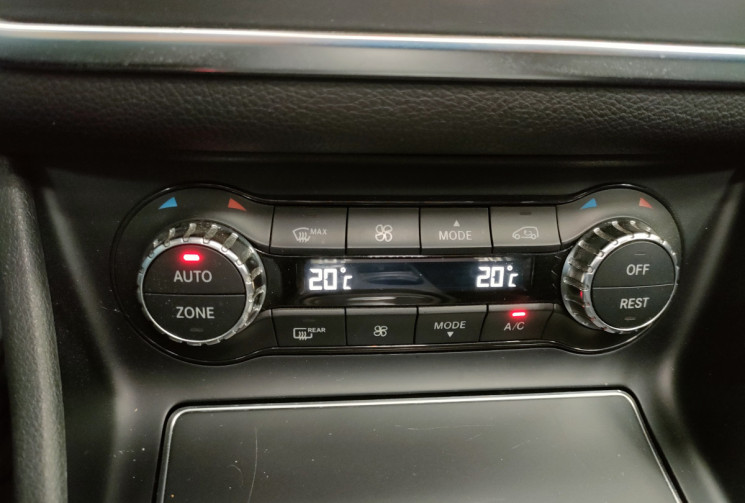 Mercedes CLA  220 CDI 7G-DCT Phase 2 177 ch Fascination 7G-DCT AMG ENTRETIEN EXCLUSIF MERCEDES