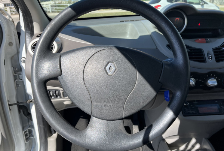 Renault Twingo II Phase 2 1.2 i 16V LEV eco2 75 cv