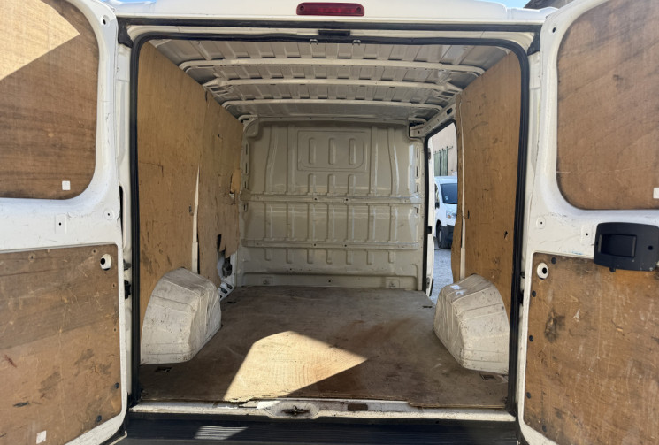 Peugeot BOXER Fg II 330 L2H1 HDi 100cv Cft / Suivi Entretien Complet