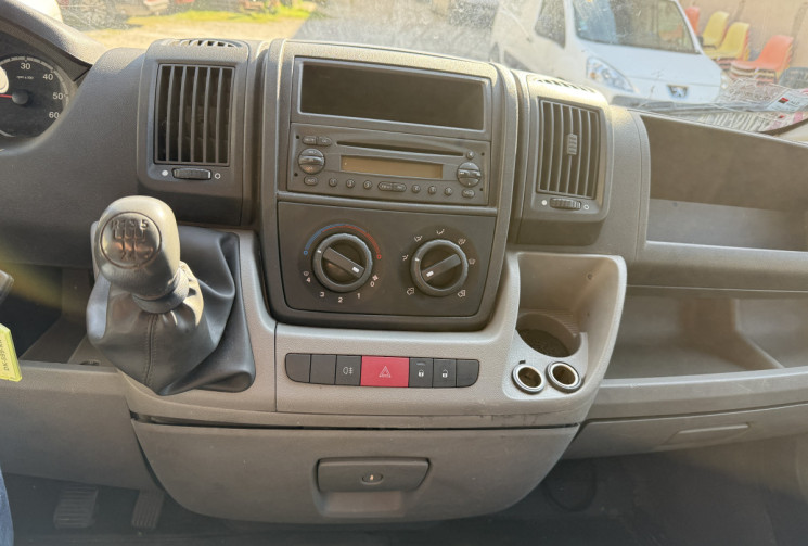 Peugeot BOXER Fg II 330 L2H1 HDi 100cv Cft / Suivi Entretien Complet