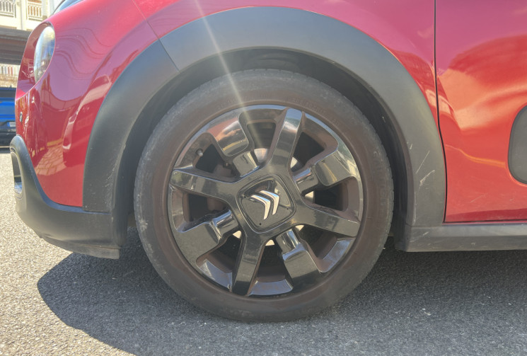Citroën C3  III 1.6 BlueHDi 100 cv SHINE PACK