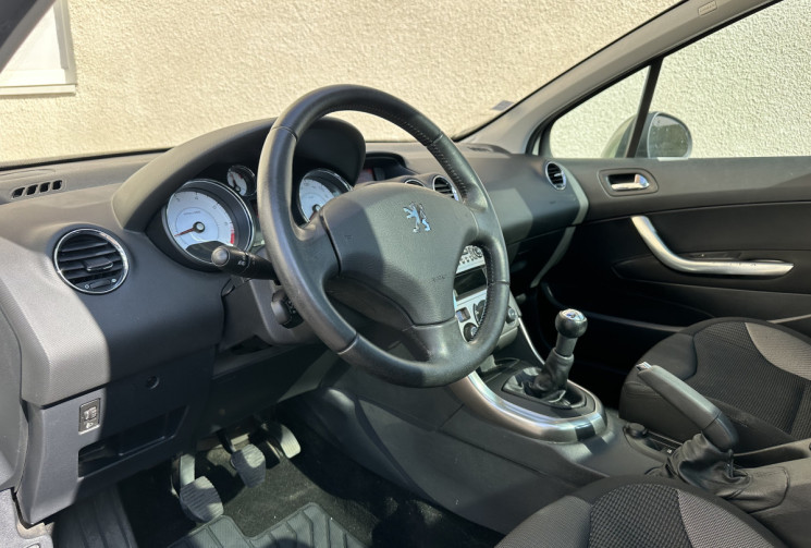 Peugeot 308 1.6 I 120 CH BVM5 CONFORT