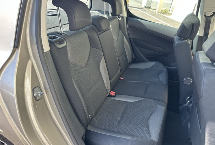Peugeot 308 1.6 I 120 CH BVM5 CONFORT