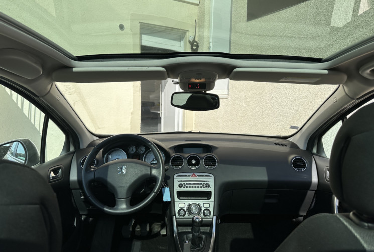 Peugeot 308 1.6 I 120 CH BVM5 CONFORT