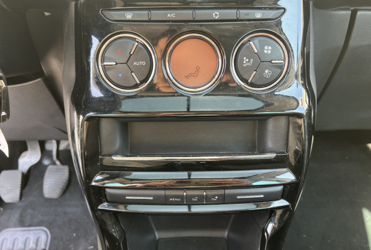 Citroën C3 1.2 VTi 82 ch EXCLUSIVE DISTRI OK 