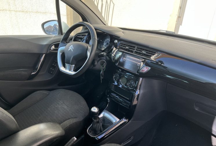 Citroën C3 1.2 VTi 82 ch EXCLUSIVE DISTRI OK 