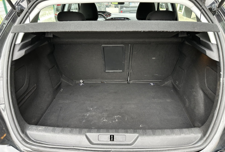 Peugeot 308 1.5 BlueHDI 130 ACTIVE BUSINESS EAT8 * REVISION 04/2025 * CT 03/2025 * GARANTIE 6 MOIS