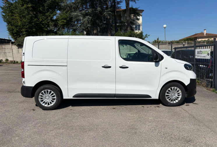 Toyota PROACE MEDIUM 1.5 D-4D 120 / PRIX HT 12492€ / BUSINESS MY20