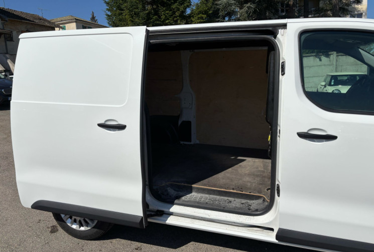 Toyota PROACE MEDIUM 1.5 D-4D 120 / PRIX HT 12492€ / BUSINESS MY20